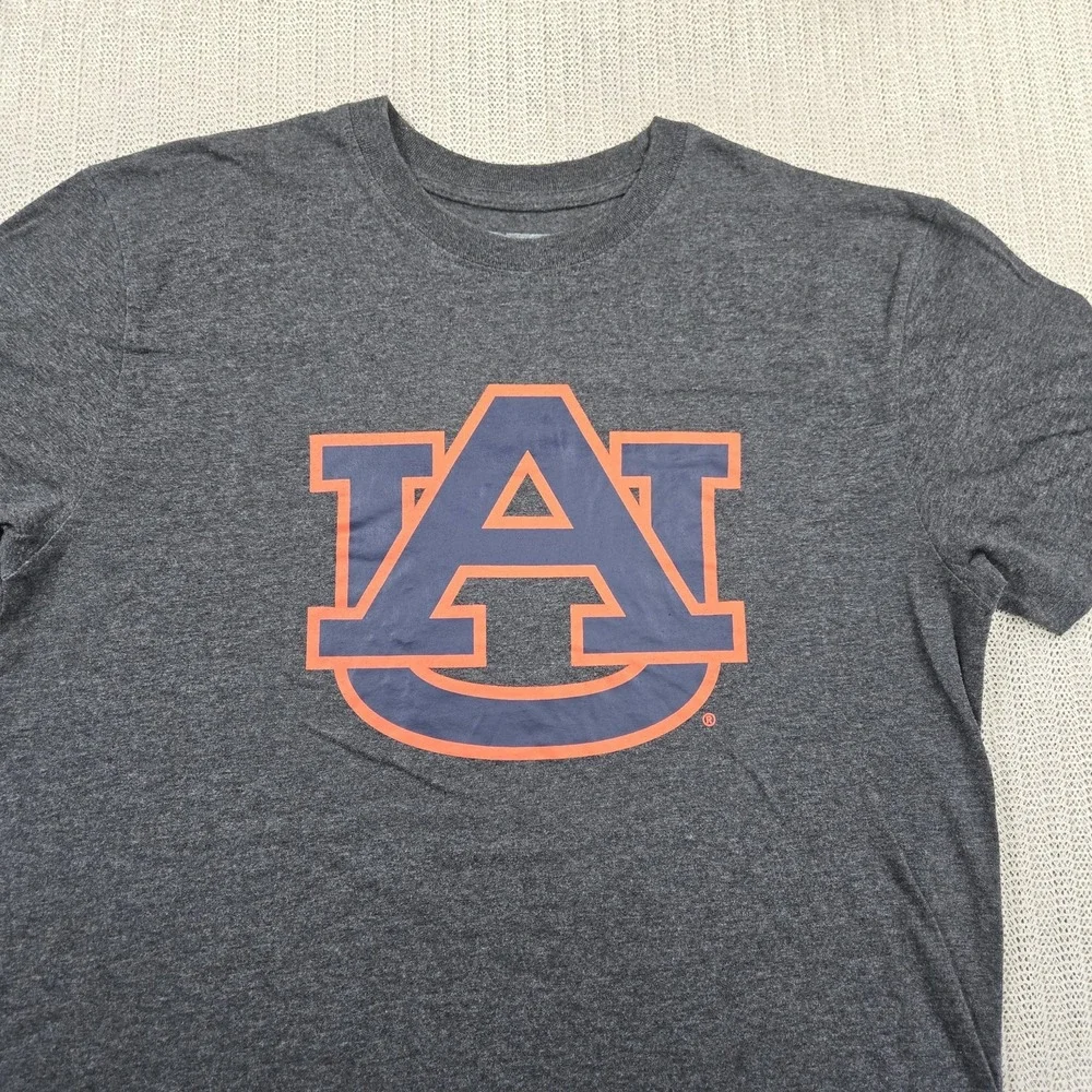 Auburn Tigers Shirt Mens Medium Gray Heather NCAA Football C5 Graphic Tee